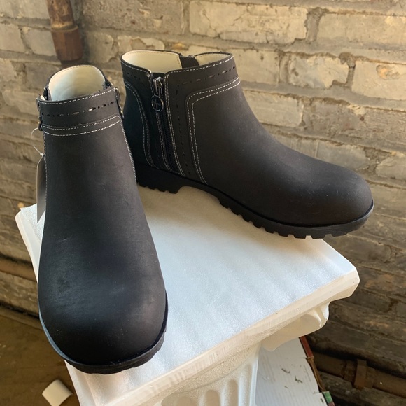 NWT JSPORT JBU Jenna Double Zip Bootie Black - Picture 8 of 8